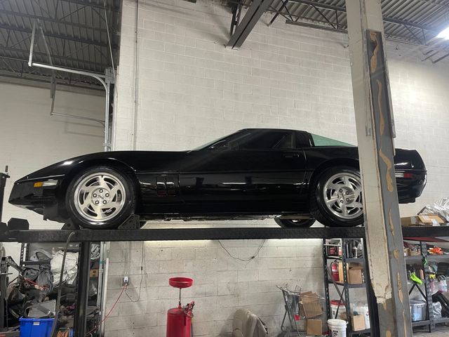 1990 Chevrolet Corvette 2dr Coupe Hatchback - 23038730 - 76
