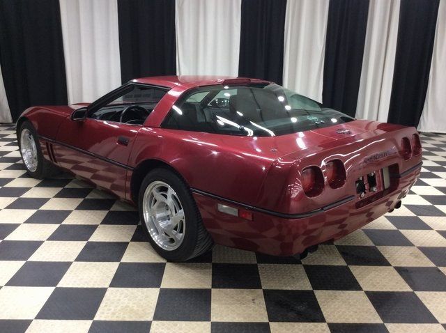 1990 Chevrolet Corvette 2dr Coupe Hatchback - 22293161 - 3