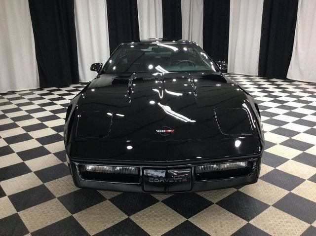 1990 Chevrolet Corvette Coupe photo 2