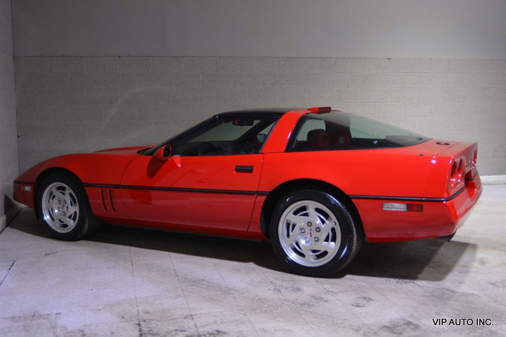1990 Chevrolet Corvette 2dr Coupe Hatchback - 22916602 - 18
