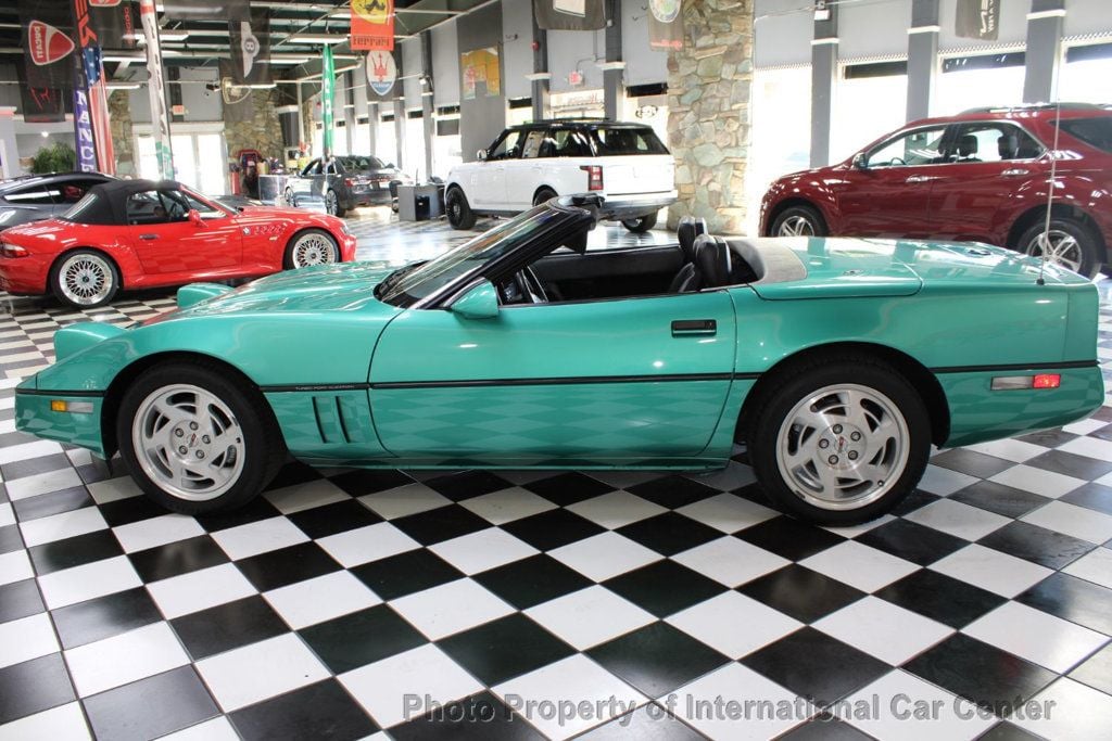 1990 Chevrolet Corvette Low miles! - 22473217 - 19