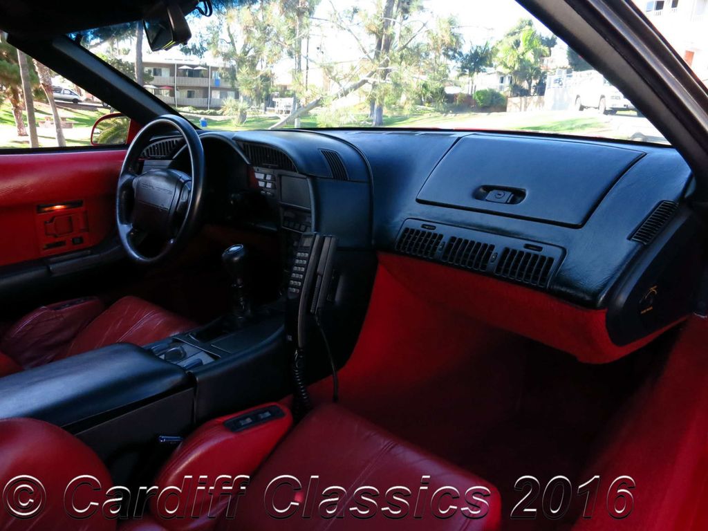 1990 Chevrolet Corvette ZR-1 - 15280987 - 18