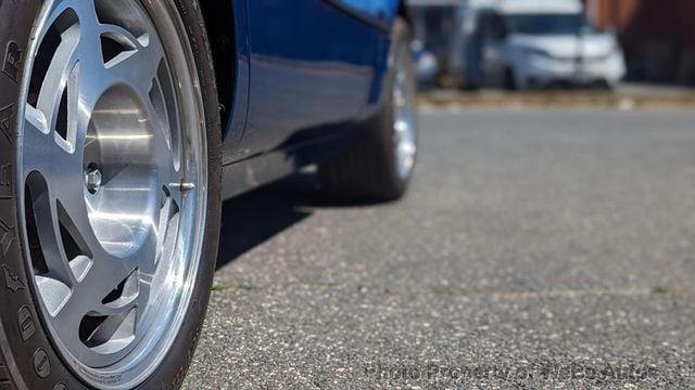 1990 Chevrolet Corvette ZR1 - 22096401 - 36