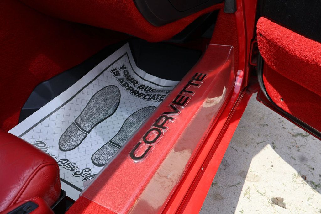 1990 Chevrolet Corvette ZR1, RARE FIND, 1 OWNER CLEAN CARFAX, ONLY 52K MILES, RED LTHR!! - 22870811 - 32