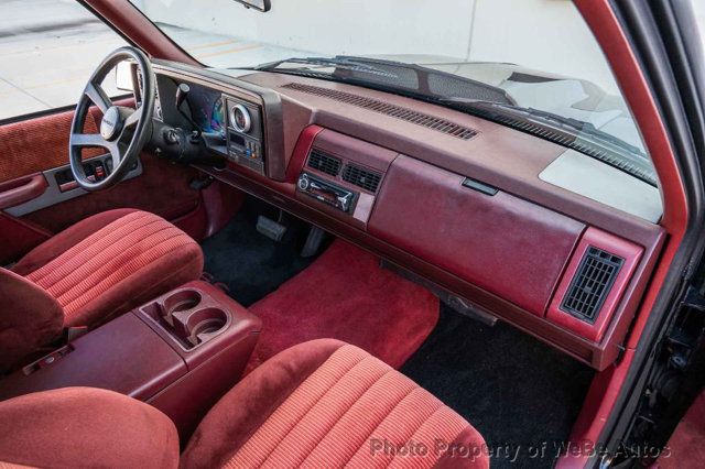 1990 Chevrolet SS 454 Pickup - 22452705 - 11