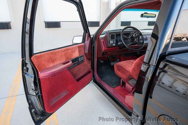1990 Chevrolet SS 454 Pickup - 22452705 - 8