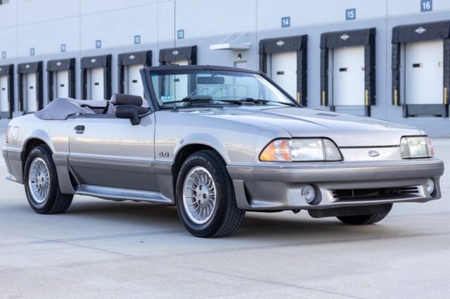 1990 Ford Mustang 2dr Convertible GT - 23007375 - 0