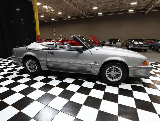1990 Ford Mustang 2dr Convertible GT - 23007375 - 22