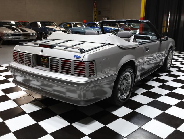 1990 Ford Mustang 2dr Convertible GT - 23007375 - 24