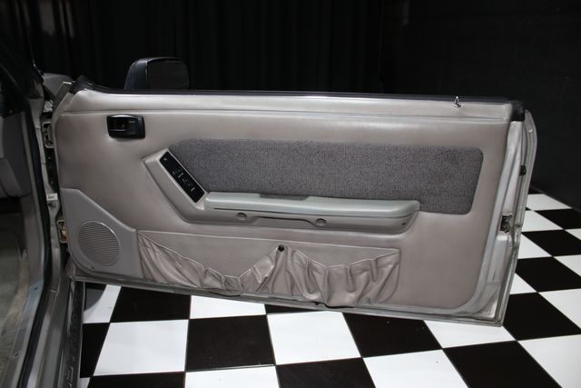 1990 Ford Mustang 2dr Convertible GT - 23007375 - 44