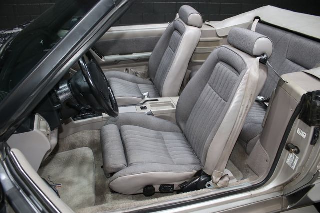 1990 Ford Mustang 2dr Convertible GT - 23007375 - 57