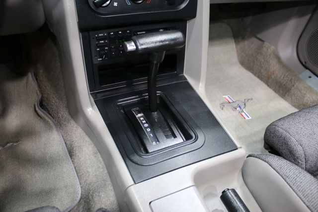 1990 Ford Mustang 2dr Convertible GT - 23007375 - 59