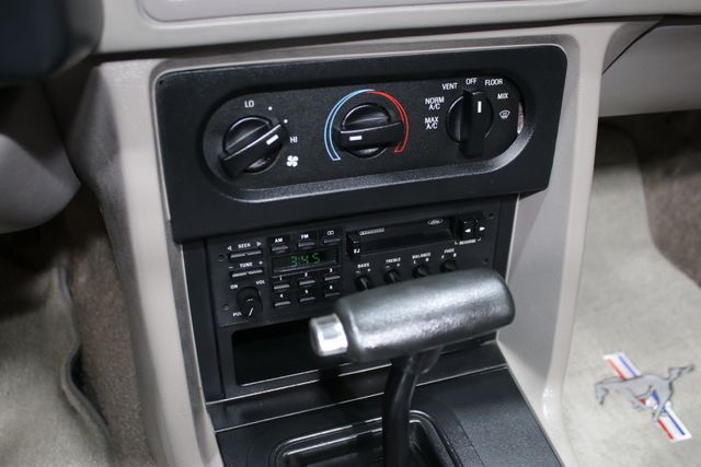 1990 Ford Mustang 2dr Convertible GT - 23007375 - 61