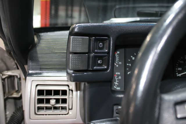 1990 Ford Mustang 2dr Convertible GT - 23007375 - 63