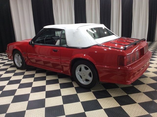 1990 Ford Mustang 2dr Convertible GT - 22442602 - 3