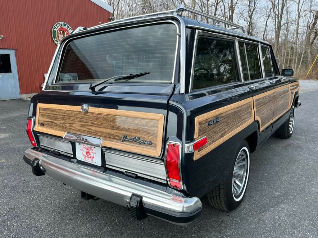 1990 Jeep Grand Wagoneer 4x4 Woody Wagon - 21821226 - 2