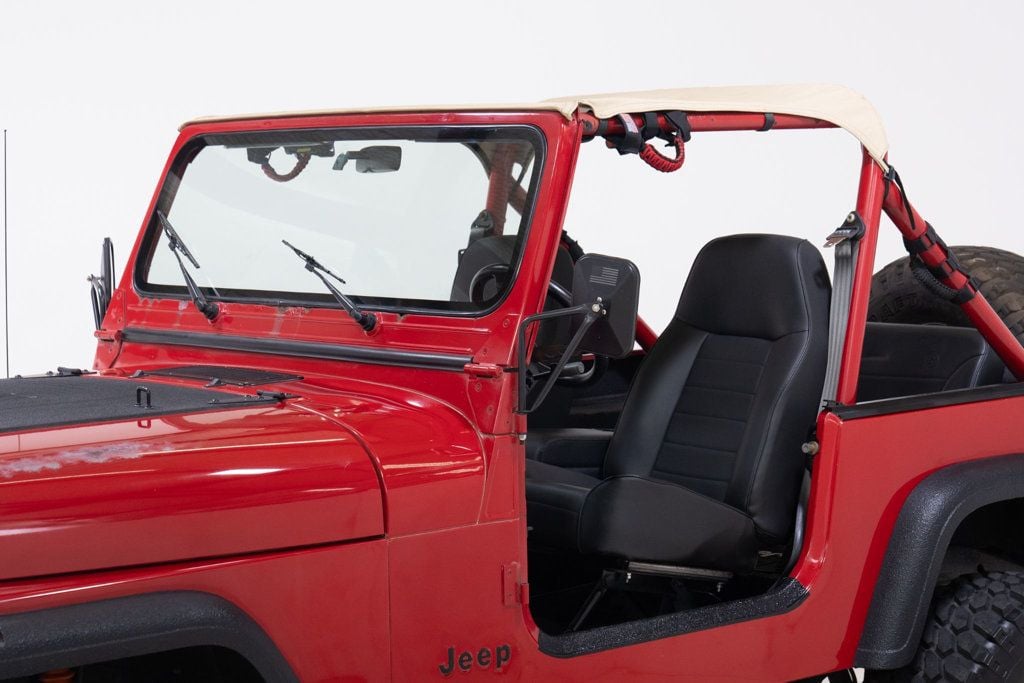 1990 Jeep Wrangler 2dr - 22500109 - 24