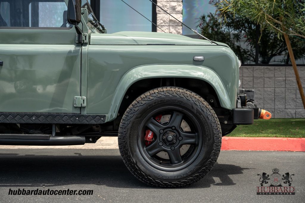 1990 Land Rover Defender 110  - 23036583 - 13