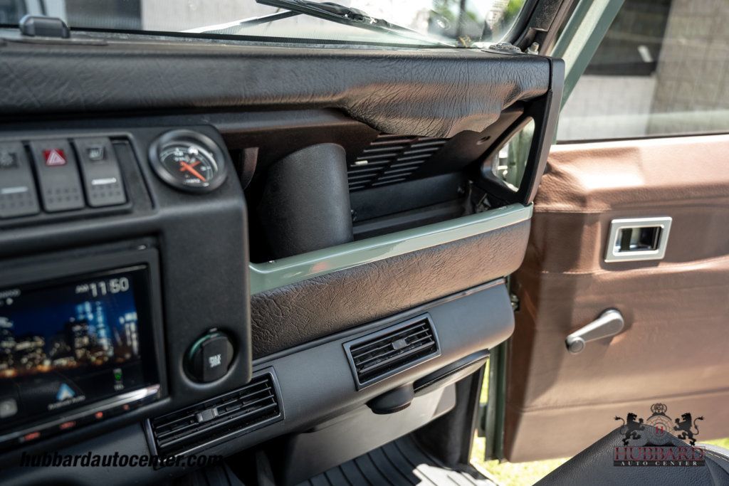 1990 Land Rover Defender 110  - 23036583 - 23