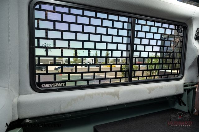 1990 Land Rover Defender 110  - 23036583 - 87