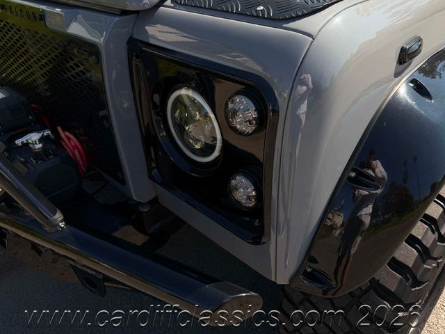 1990 Land Rover Defender 110  - 23003632 - 48