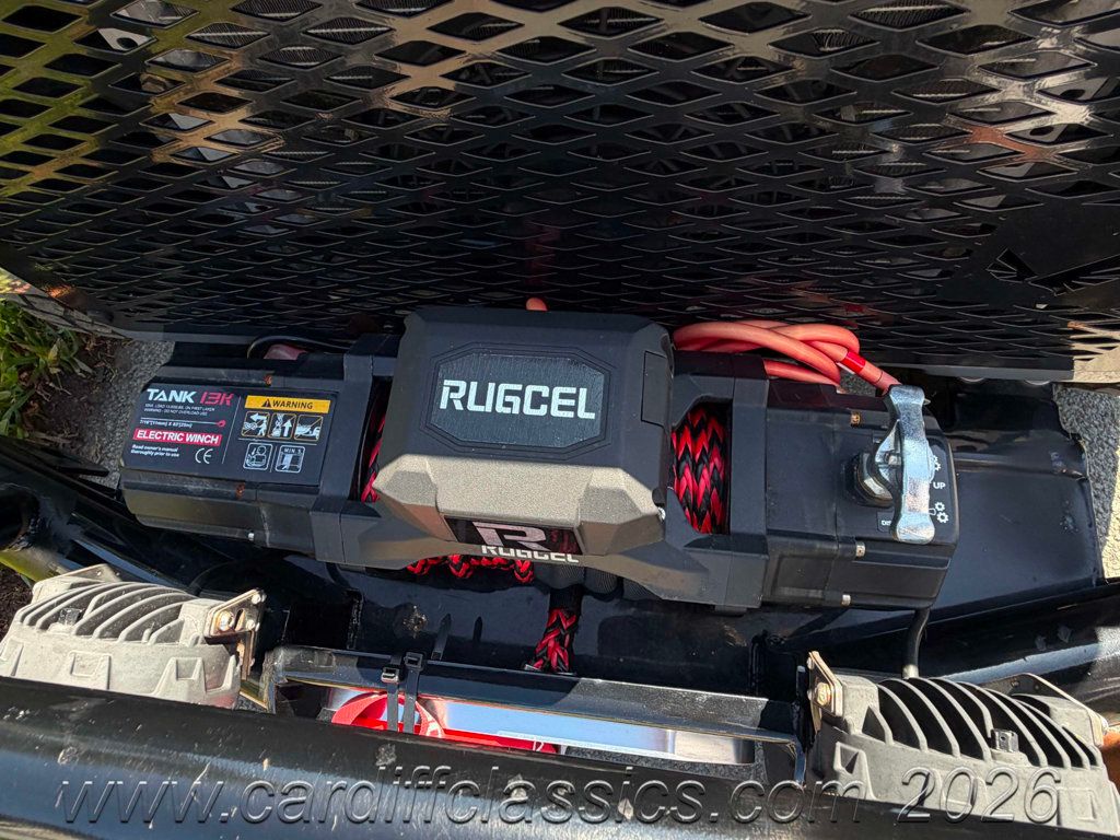 1990 Land Rover Defender 110  - 23003632 - 51