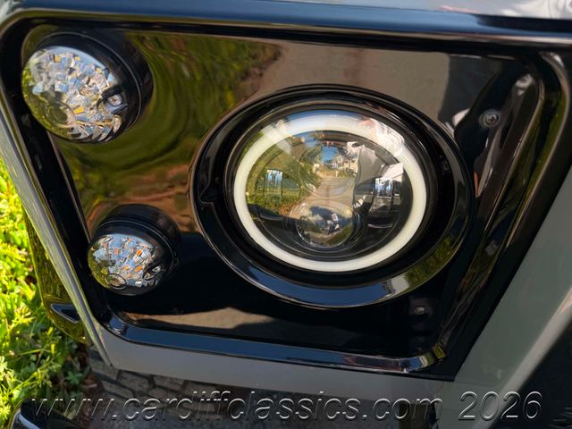 1990 Land Rover Defender 110  - 23003632 - 52