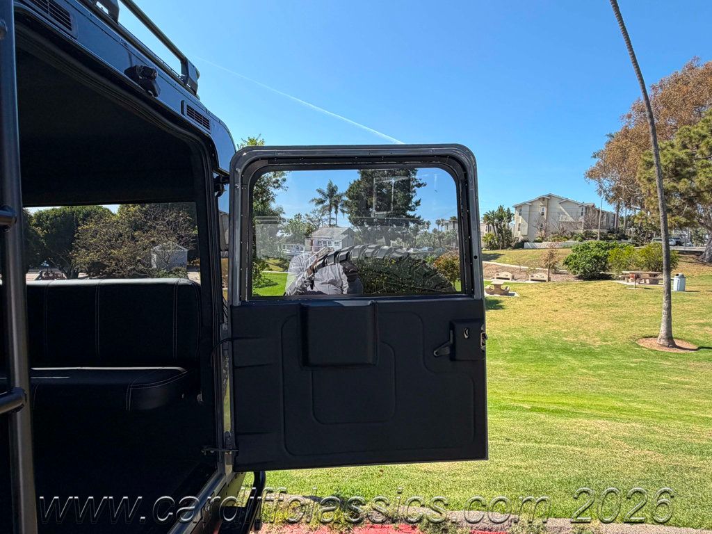 1990 Land Rover Defender 110  - 23003632 - 70