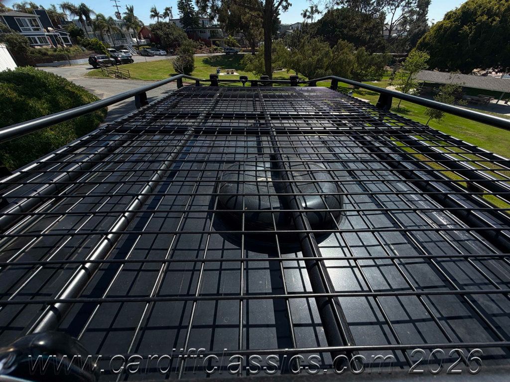 1990 Land Rover Defender 110  - 23003632 - 72