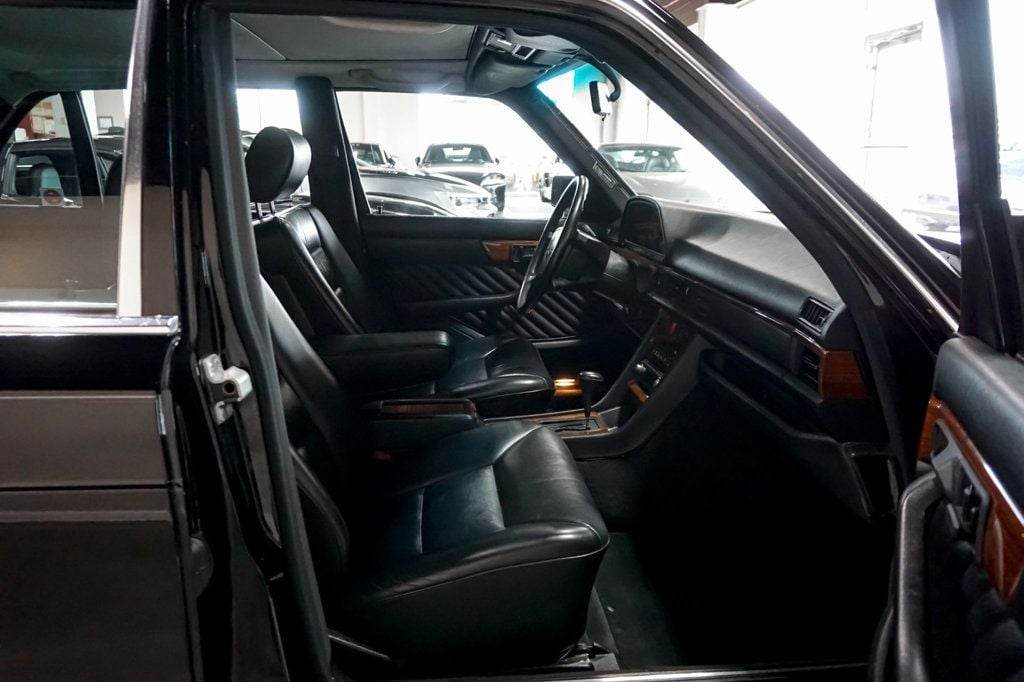 1990 Mercedes-Benz 300 Series *350SDL* *Black/Black* *1-Owner* *Only 98k Miles* - 23026897 - 32