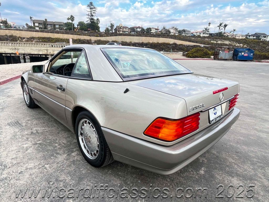 1990 Mercedes-Benz 300SL 2 Top Roadster - 22922385 - 28
