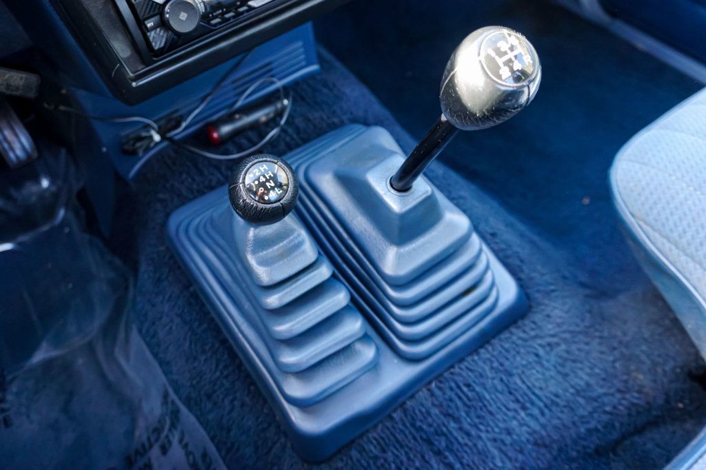 1990 Nissan Hardbody 4WD *5-Speed Manual* *XE Regular Cab w/ 4WD* *West-Coast Truck* - 22941015 - 9