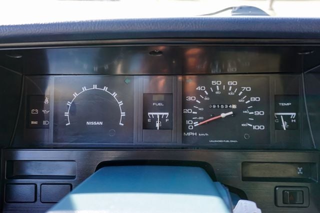 1990 Nissan Hardbody 4WD *5-Speed Manual* *XE Regular Cab w/ 4WD* *West-Coast Truck* - 22941015 - 22