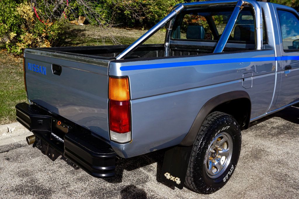 1990 Nissan Hardbody 4WD *5-Speed Manual* *XE Regular Cab w/ 4WD* *West-Coast Truck* - 22941015 - 45