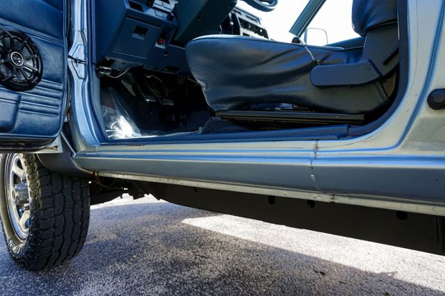 1990 Nissan Hardbody 4WD *5-Speed Manual* *XE Regular Cab w/ 4WD* *West-Coast Truck* - 22941015 - 68