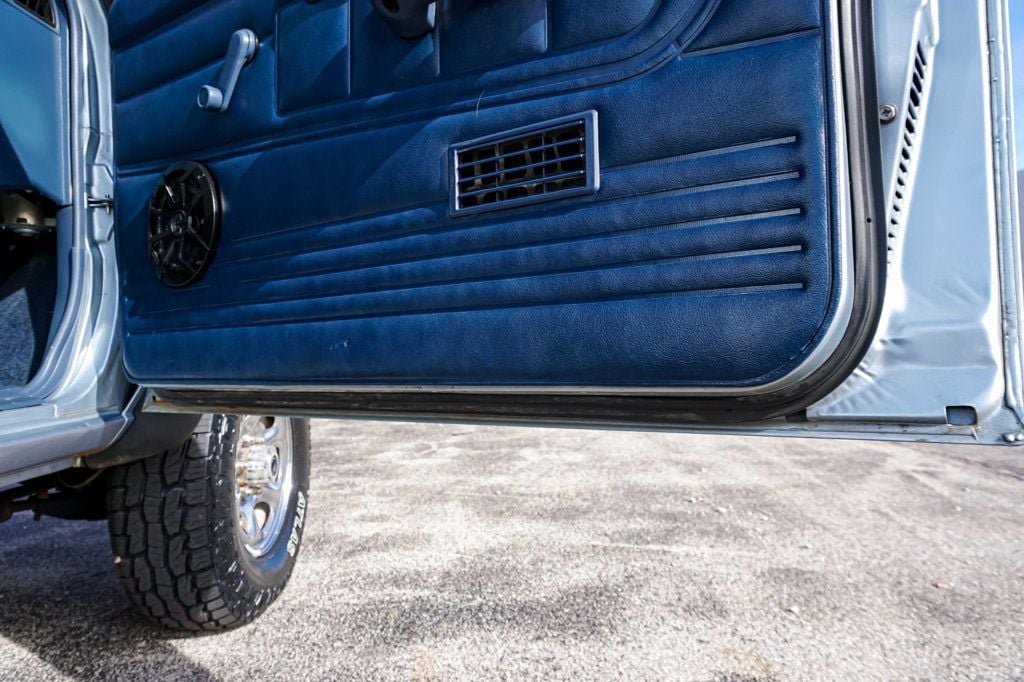 1990 Nissan Hardbody 4WD *5-Speed Manual* *XE Regular Cab w/ 4WD* *West-Coast Truck* - 22941015 - 75