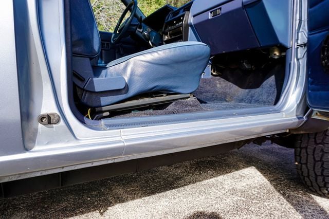 1990 Nissan Hardbody 4WD *5-Speed Manual* *XE Regular Cab w/ 4WD* *West-Coast Truck* - 22941015 - 76