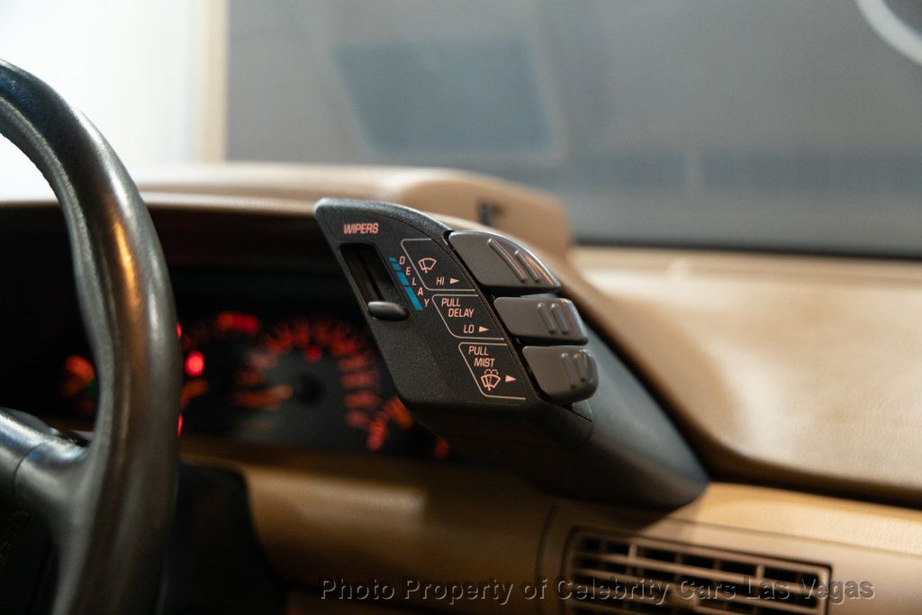 1990 Pontiac Grand Prix  by ASC/Mclaren - 22959034 - 33