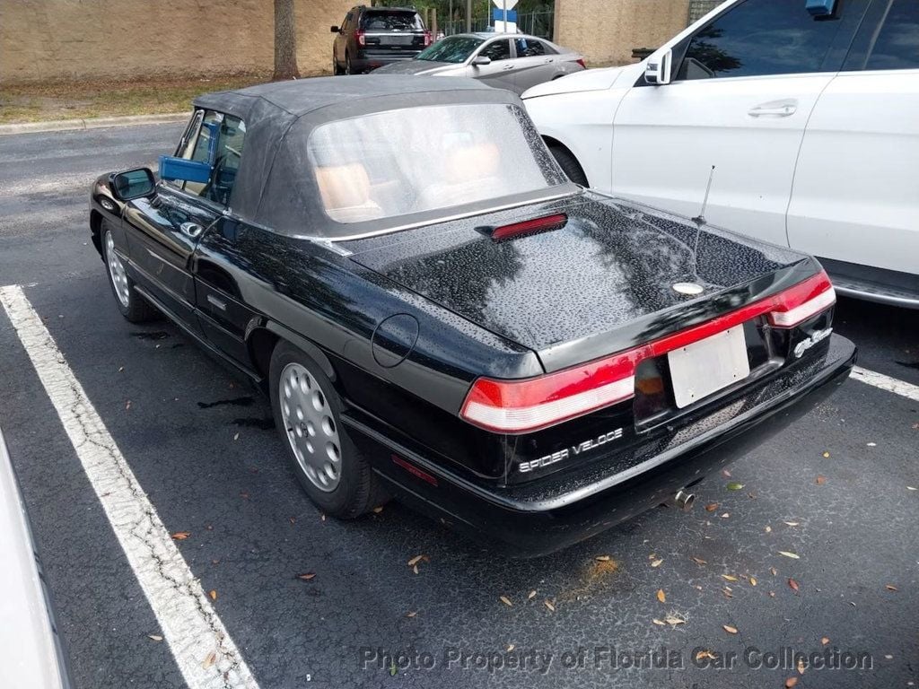 1991 Alfa Romeo Spider VELOCE photo 3
