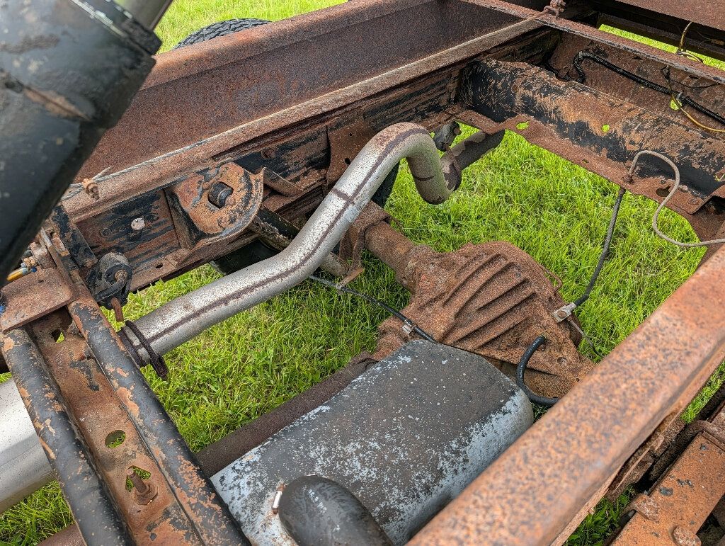 1991 Chevrolet 3500 HD Chassis-Cabs Trusty 350 4x4 Dump Truck - 23017575 - 27