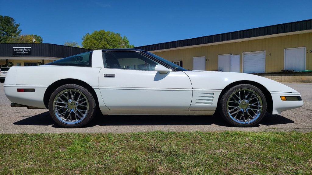 1991 Chevrolet Corvette 2dr Convertible - 22413056 - 0