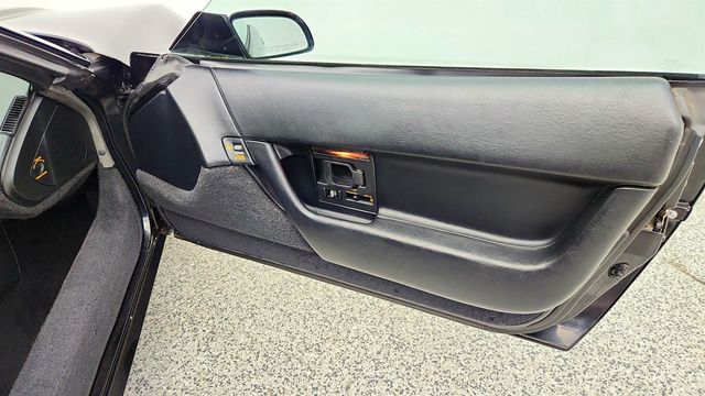 1991 Chevrolet Corvette 2dr Convertible - 23071555 - 24