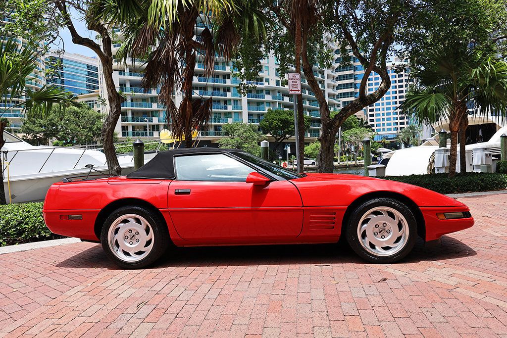 1991 Chevrolet Corvette Convertible photo 3