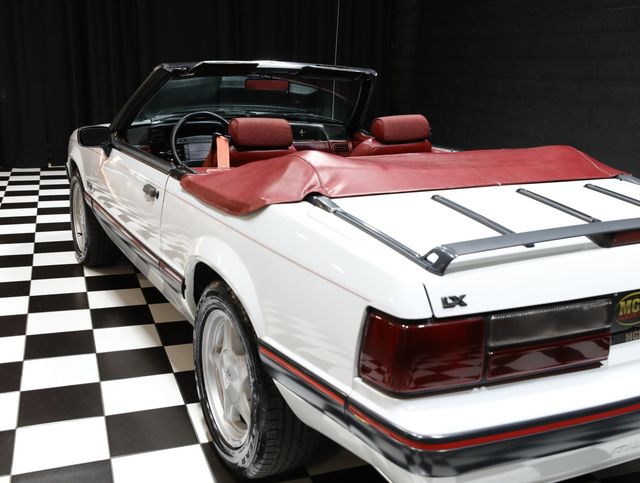 1991 Ford Mustang 2dr Convertible LX Sport 5.0L - 23034127 - 34