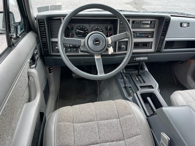 1991 Jeep Cherokee Classic 1-Owner Cherokee Laredo 4x4 XJ Box Cherokee - 23019556 - 42