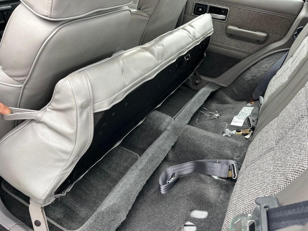 1991 Jeep Cherokee Classic 1-Owner Cherokee Laredo 4x4 XJ Box Cherokee - 23019556 - 50