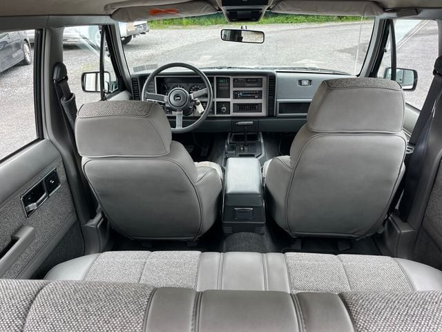 1991 Jeep Cherokee Classic 1-Owner Cherokee Laredo 4x4 XJ Box Cherokee - 23019556 - 53