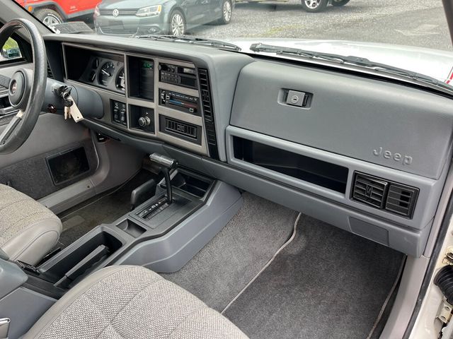 1991 Jeep Cherokee Classic 1-Owner Cherokee Laredo 4x4 XJ Box Cherokee - 23019556 - 62
