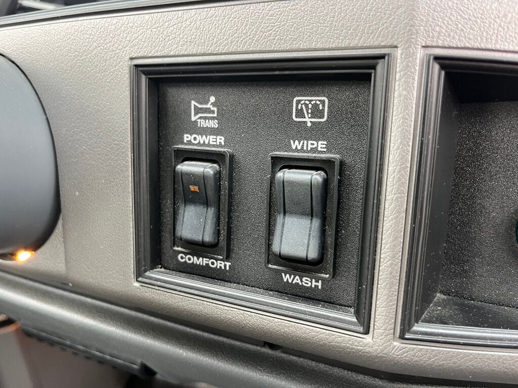 1991 Jeep Cherokee Classic 1-Owner Cherokee Laredo 4x4 XJ Box Cherokee - 23019556 - 66