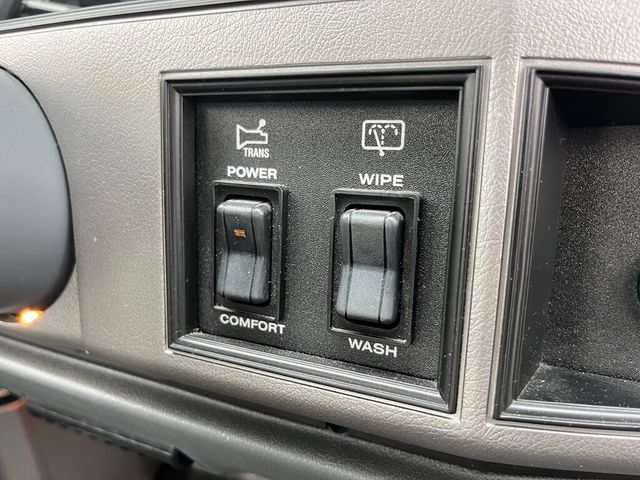 1991 Jeep Cherokee Classic 1-Owner Cherokee Laredo 4x4 XJ Box Cherokee - 23019556 - 66